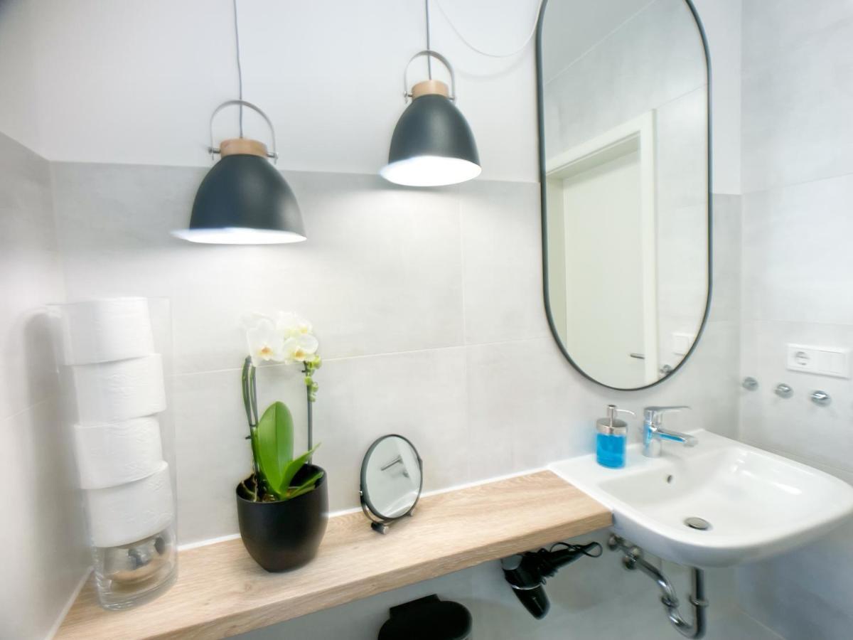 M-Style 02 Apartment Mit Balkon 24H Self-Check-In, Free Parking, Netflix Νυρεμβέργη Εξωτερικό φωτογραφία